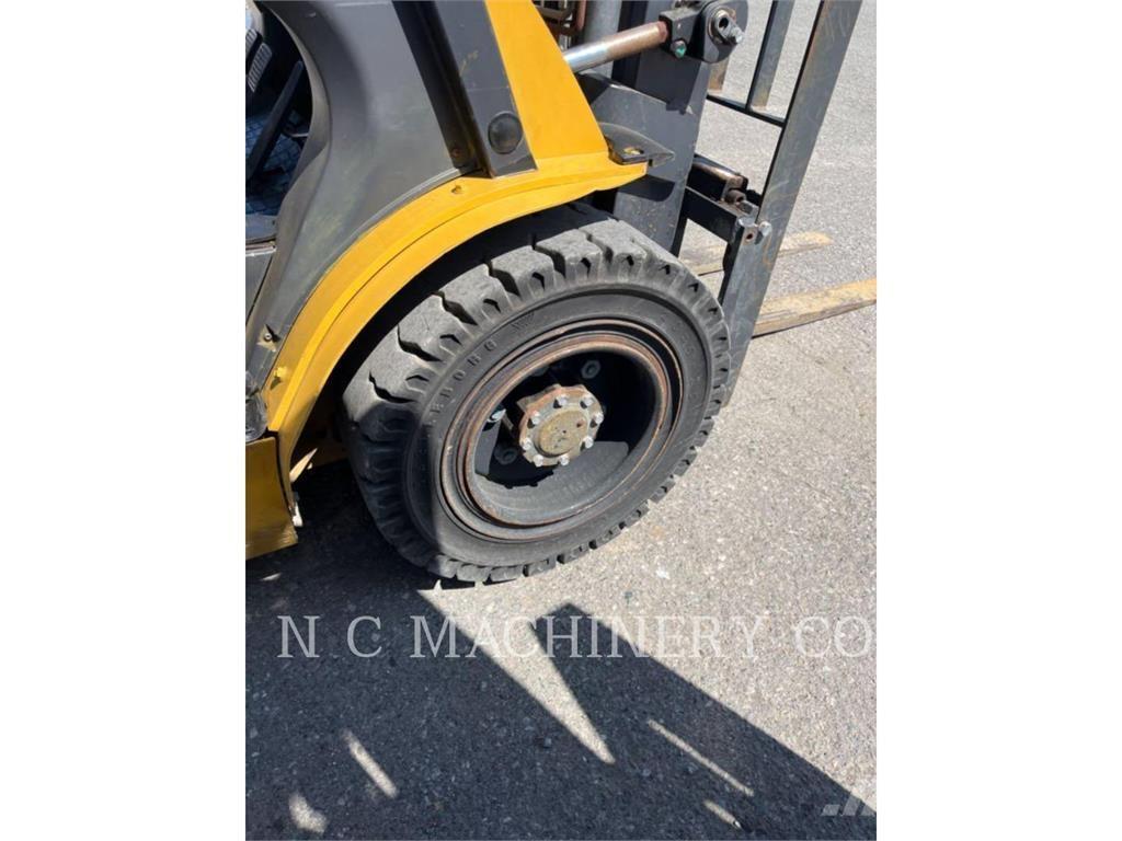 CAT GP30N5 Carrelli elevatori GPL