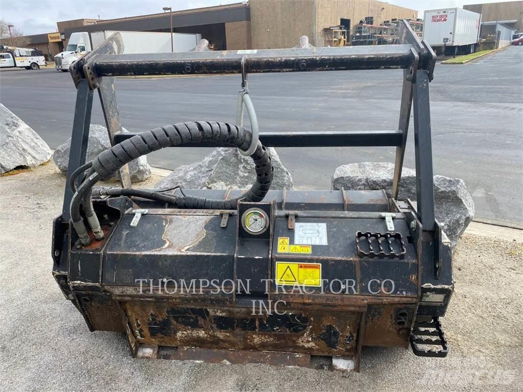 CAT HM415 Trince forestali