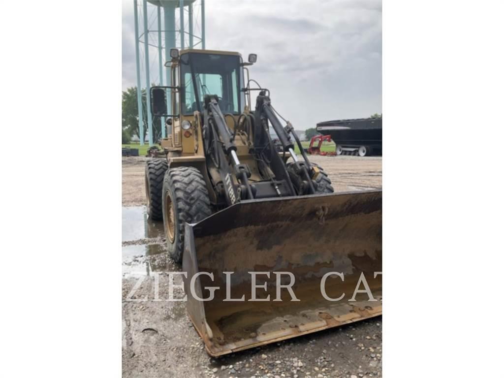 CAT IT18B Pale gommate
