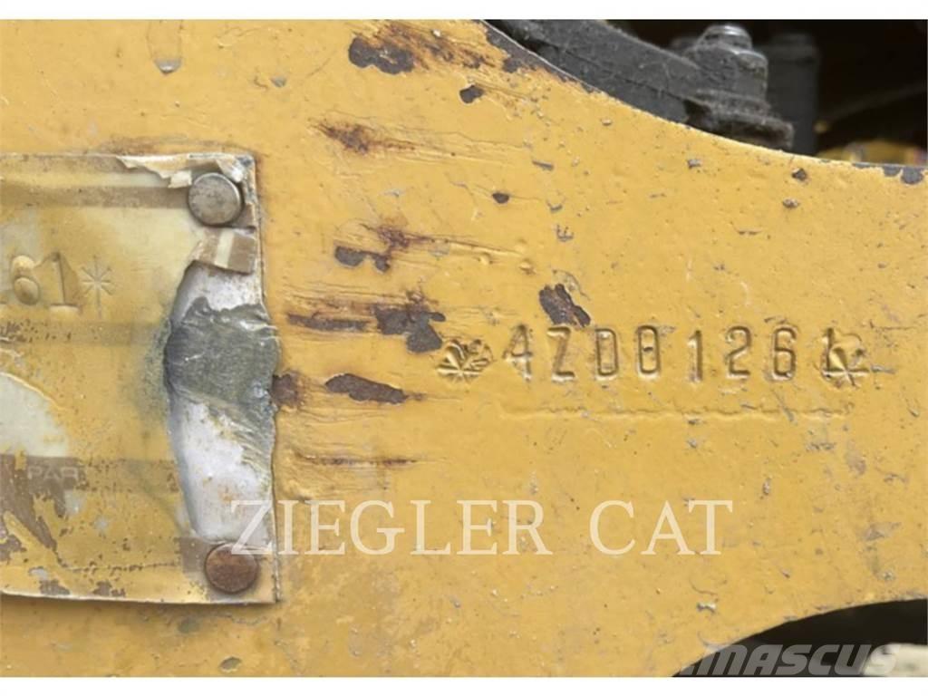 CAT IT18B Pale gommate
