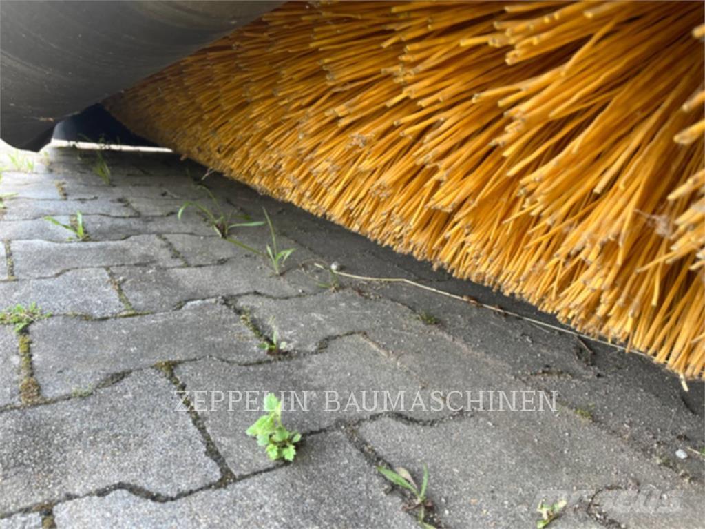 CAT KEHRMASCHINE BU118 Spazzole