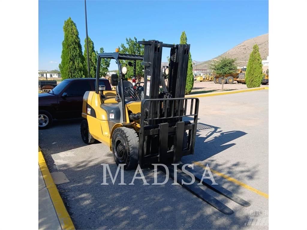 CAT LIFT TRUCKS DP50NM Carrelli elevatori diesel