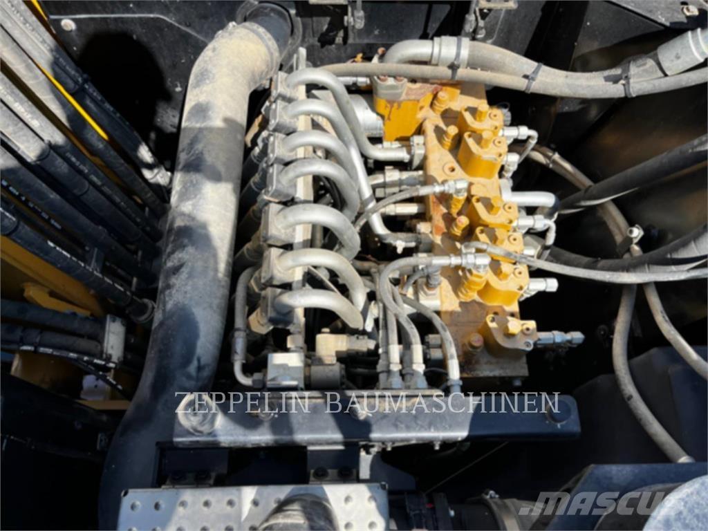 CAT M315F Escavatori gommati