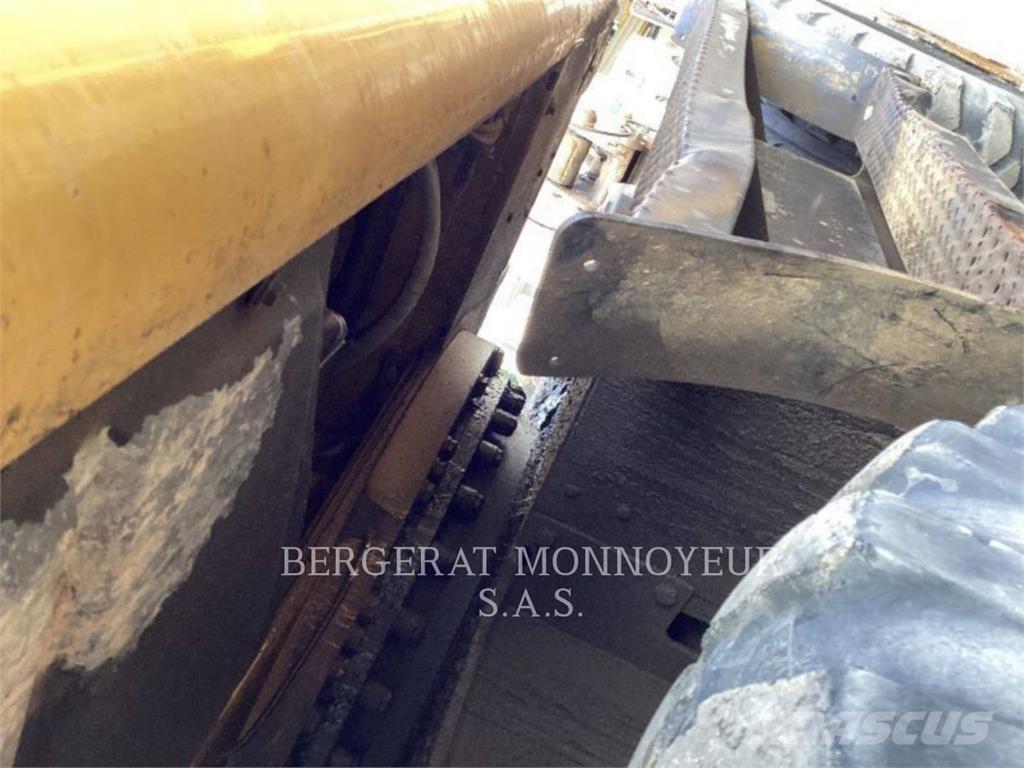 CAT M316D Escavatori gommati