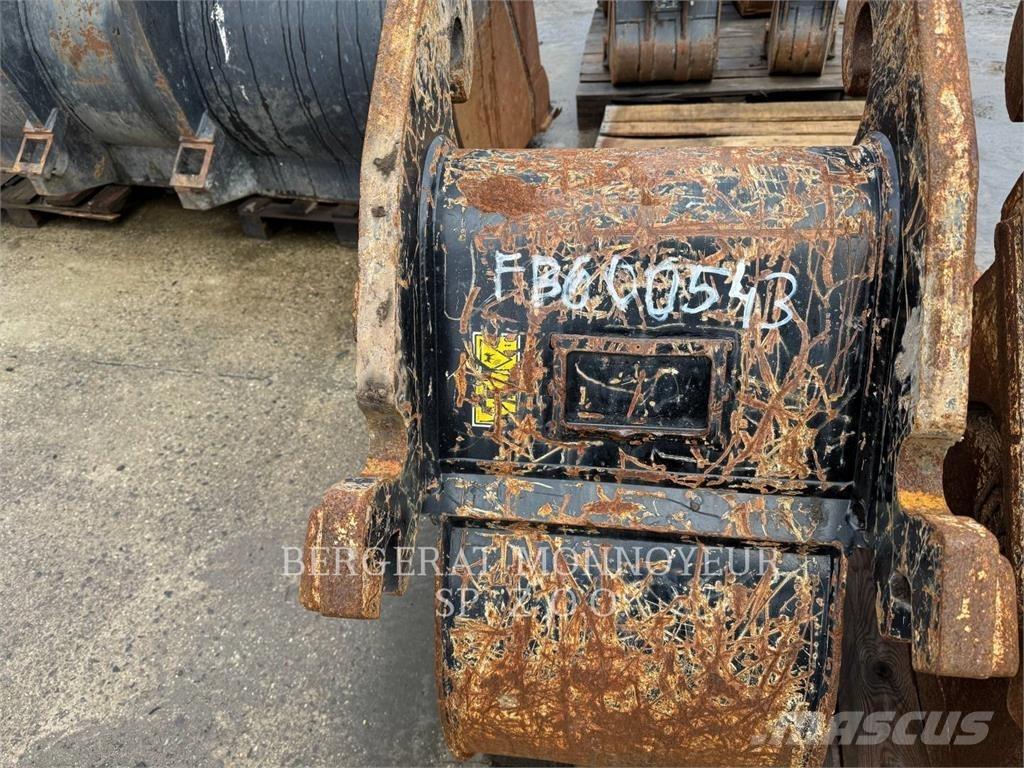 CAT M316F Escavatori gommati