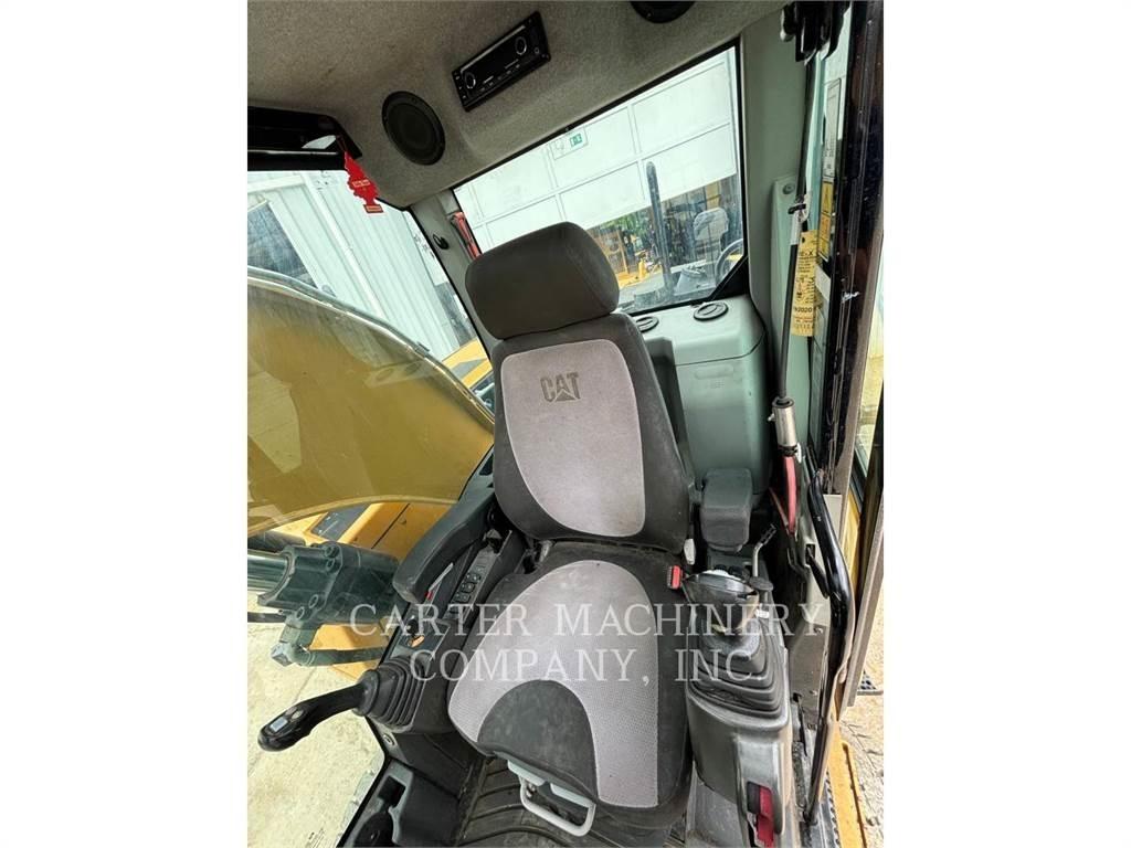 CAT M318F Escavatori gommati