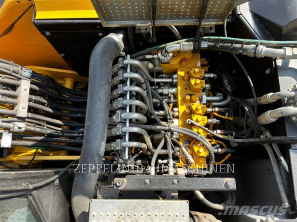 CAT M318F Escavatori gommati