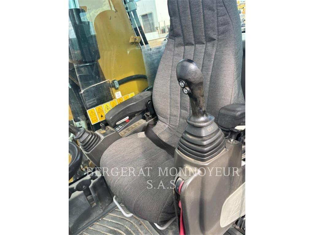 CAT M318F IVC Escavatori gommati