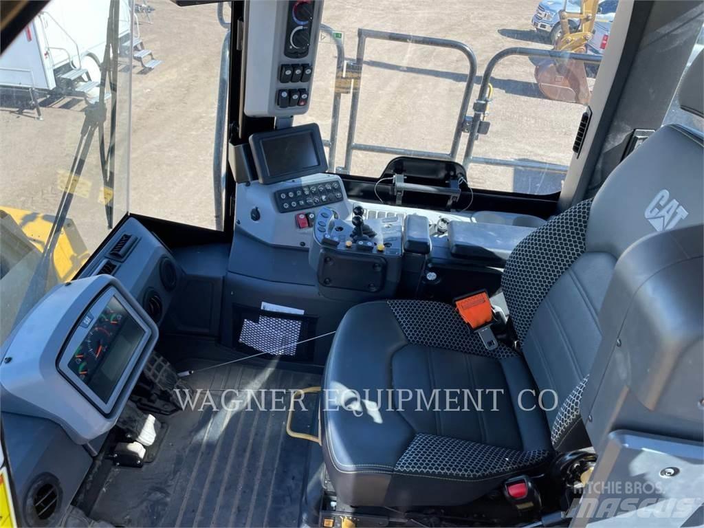 CAT M320F Escavatori gommati