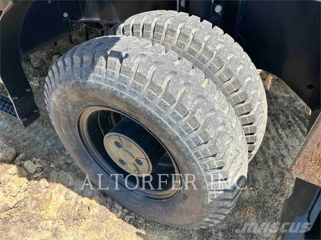 CAT M320F Escavatori gommati