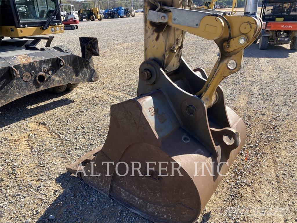 CAT M320F Escavatori gommati