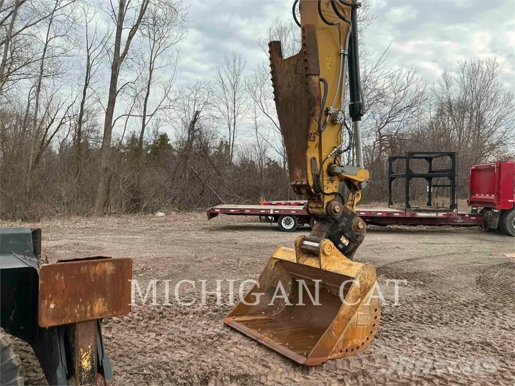 CAT M320F PMTQ Escavatori gommati
