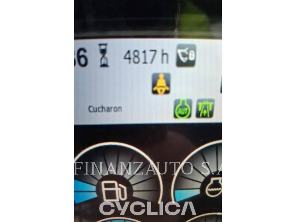 CAT M322F Escavatori gommati