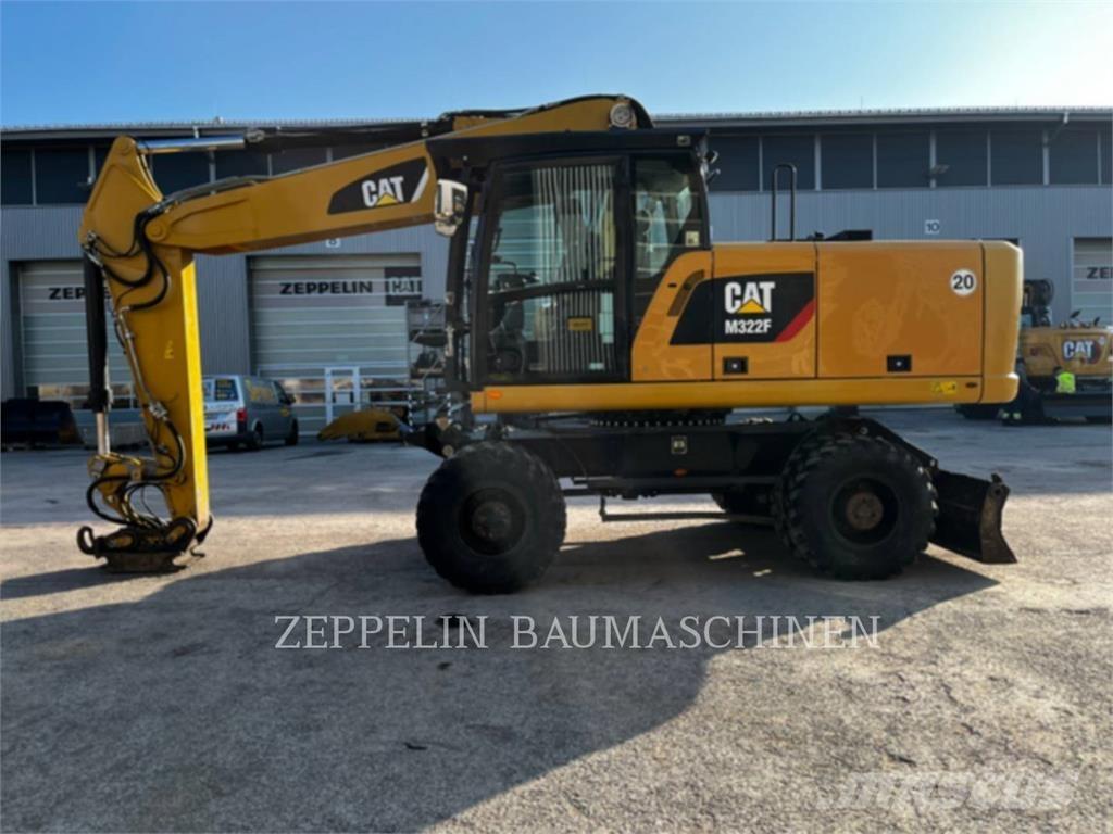 CAT M322F Escavatori gommati
