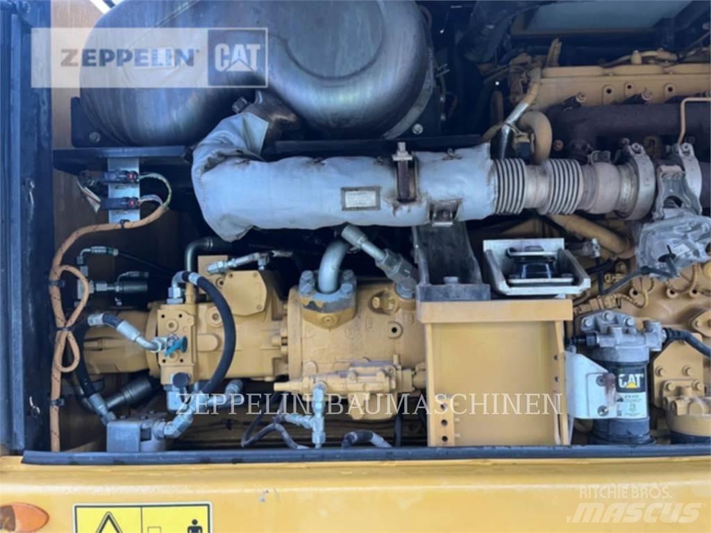 CAT MH3024 Escavatori da demolizione