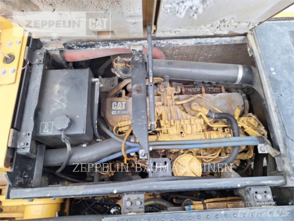 CAT MH3024-06C Escavatori da demolizione