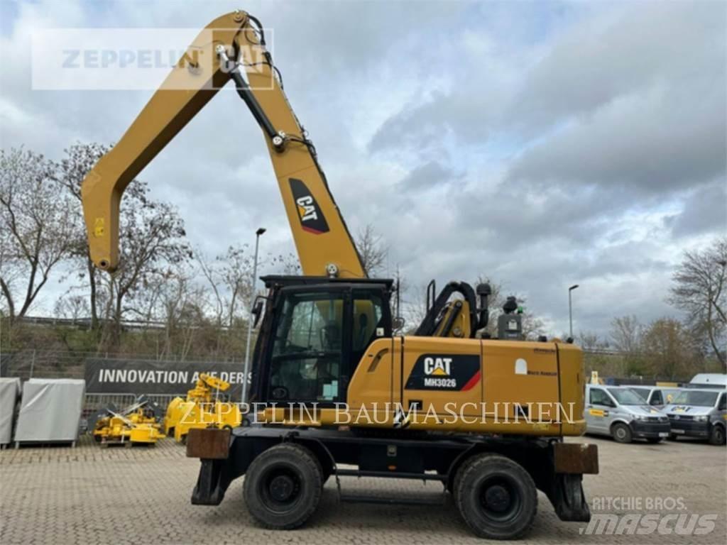 CAT MH3026-06C Escavatori da demolizione