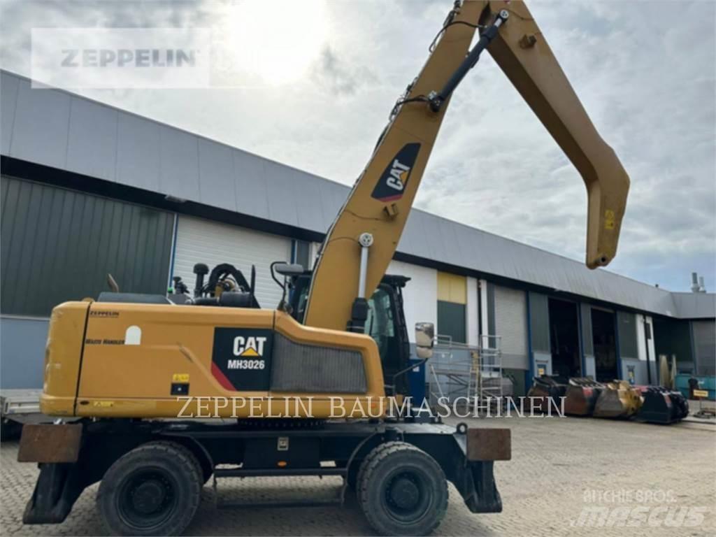 CAT MH3026-06C Escavatori da demolizione