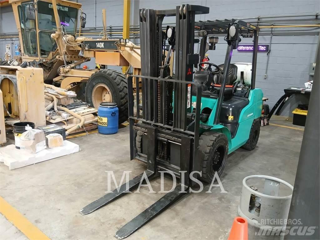 CAT MITSUBISHI FG30N-LP Carrelli elevatori-Altro