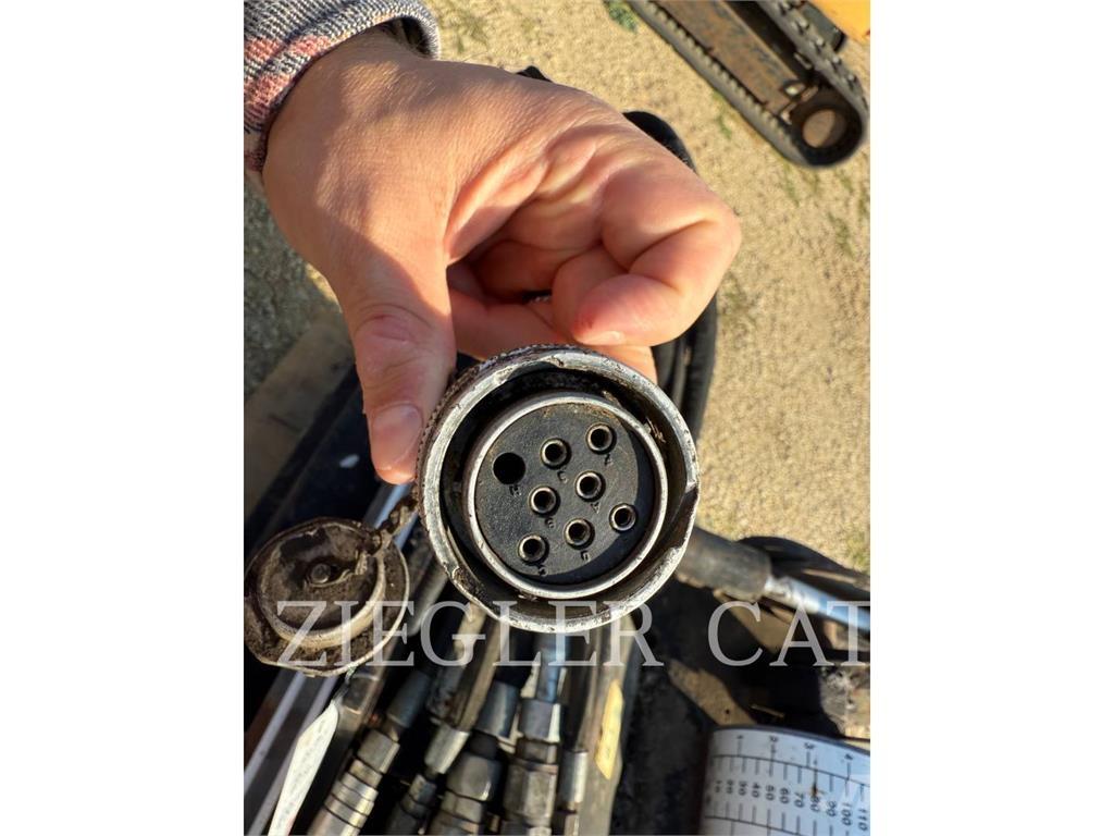 CAT PC205 Mini Pale Gommate