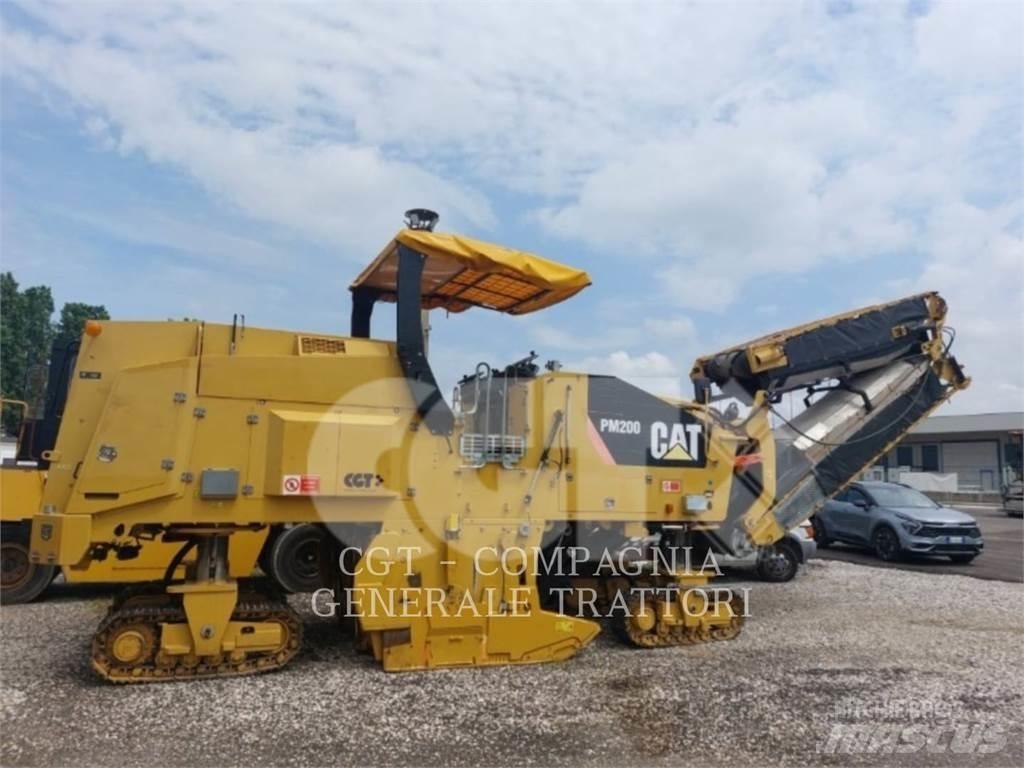 CAT PM200 Fresa a freddo per asfalto