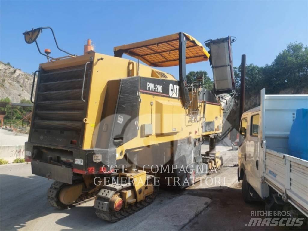 CAT PM200 Fresa a freddo per asfalto