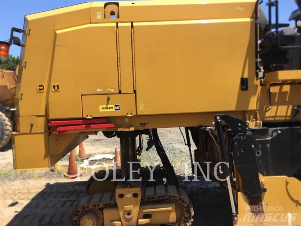 CAT PM622 Fresa a freddo per asfalto