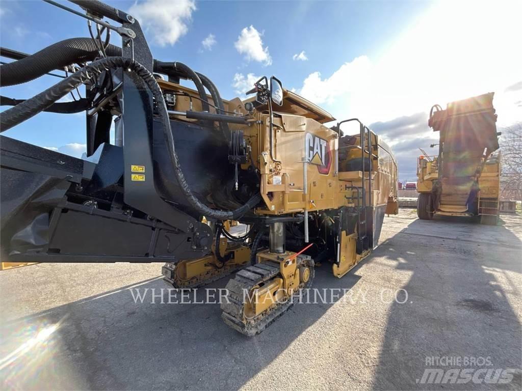 CAT PM822 Fresa a freddo per asfalto