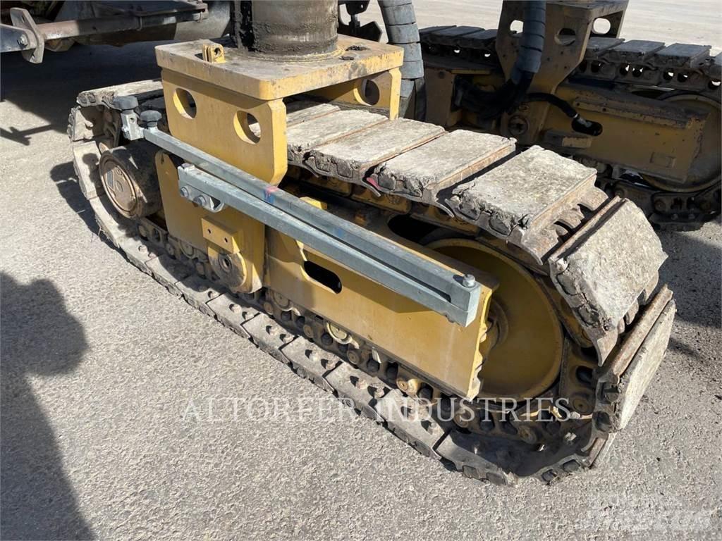 CAT PM825 Fresa a freddo per asfalto