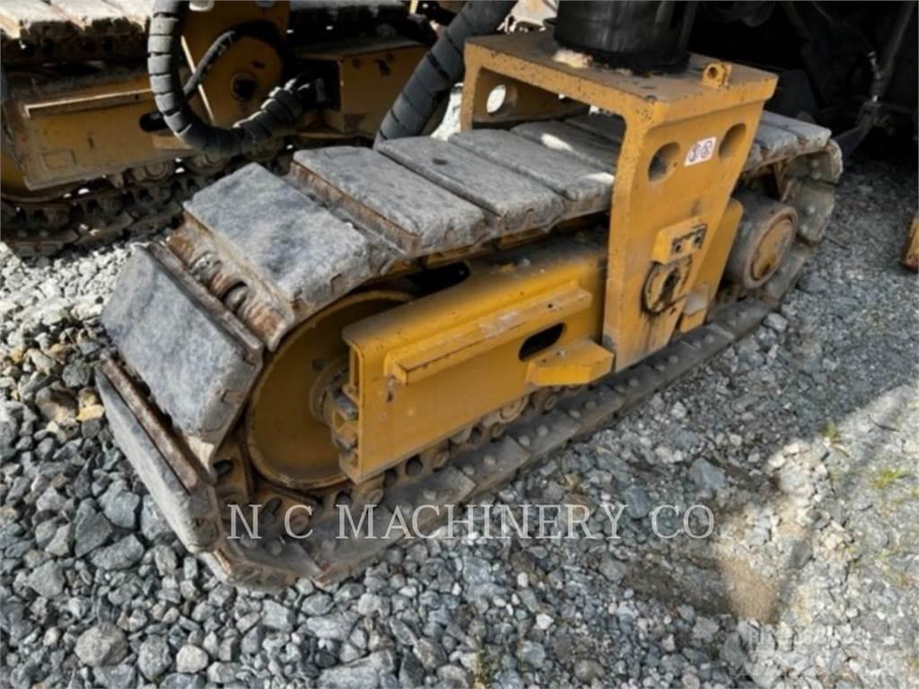 CAT PM825 Finitrici