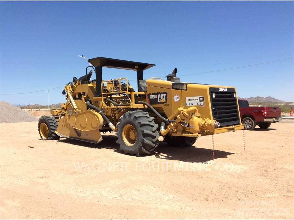 CAT RM-300 Riciclatori d'asfalto