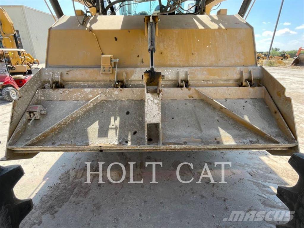 CAT RM500B CAB Riciclatori d'asfalto
