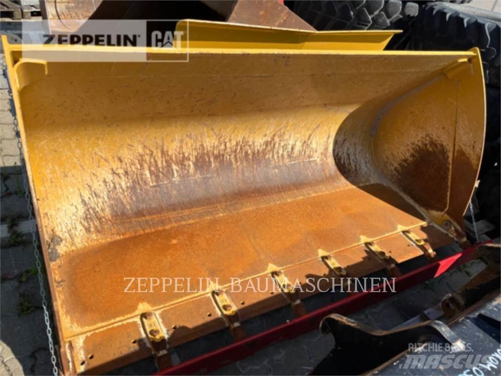 CAT SCHAUFEL CAT 918M Benne