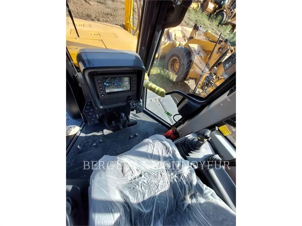 CAT TD-15M Dozer cingolati