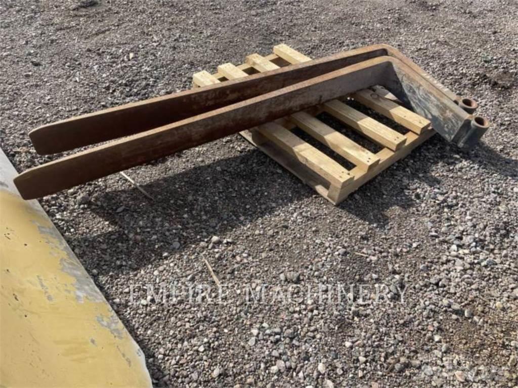 CAT TH-72TINE Forche