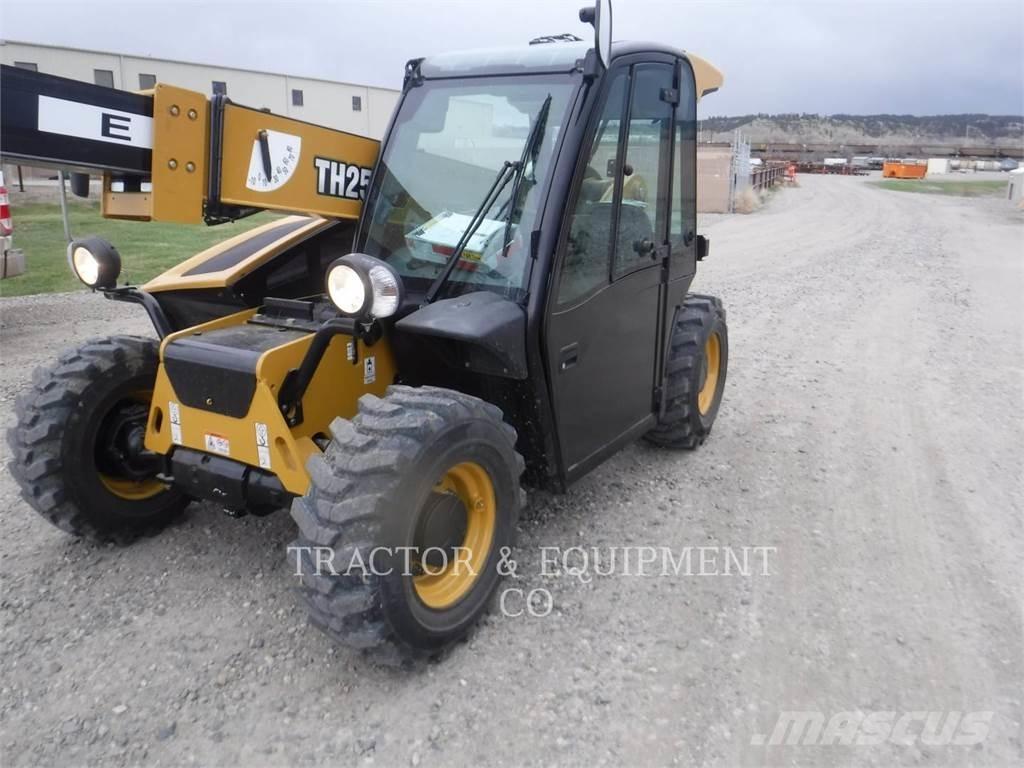 CAT TH255C Sollevatori telescopici