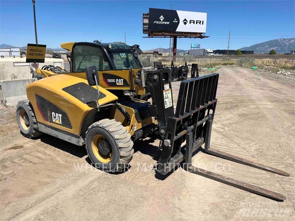 CAT TH255C CB Sollevatori telescopici