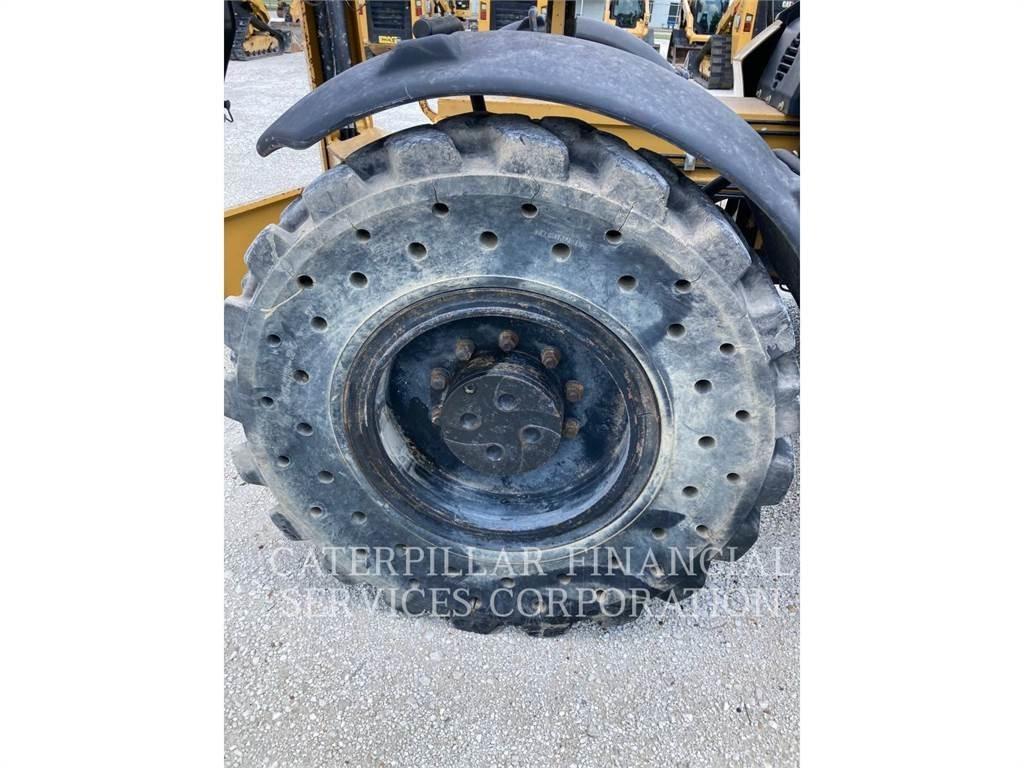 CAT TL1055C Sollevatori telescopici
