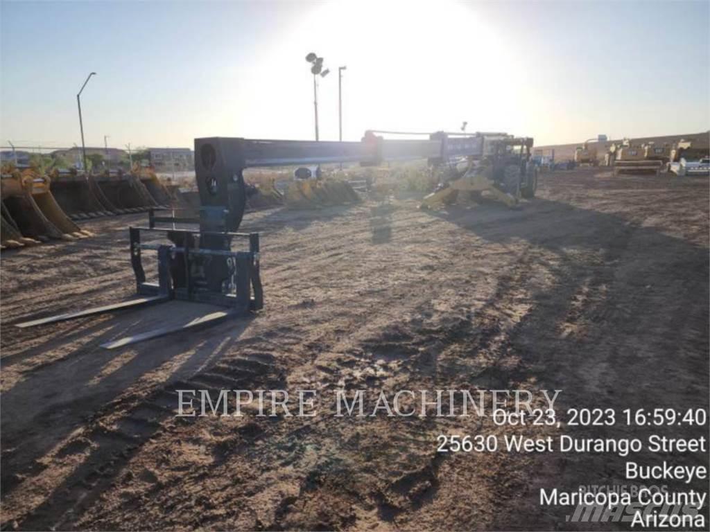CAT TL1255D Sollevatori telescopici