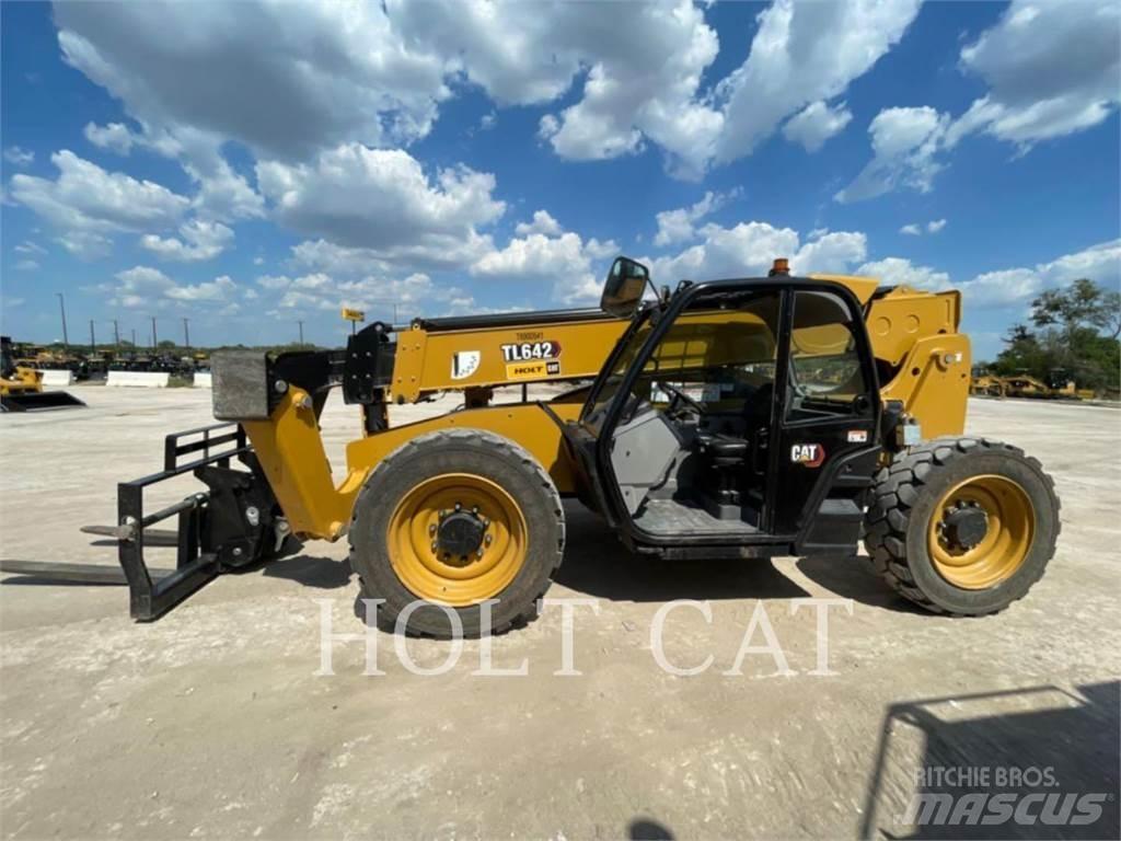 CAT TL642 Sollevatori telescopici