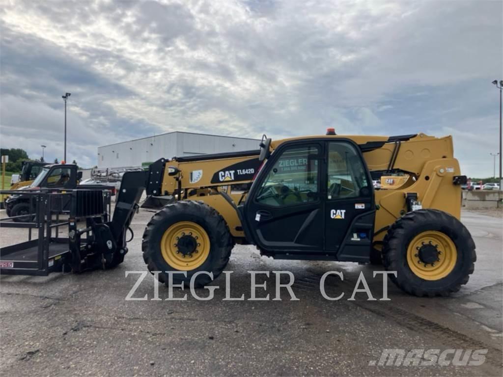 CAT TL642C Sollevatori telescopici