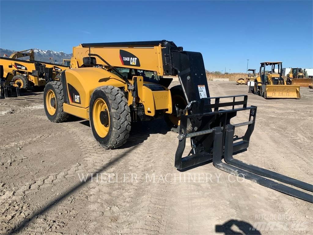 CAT TL943D CB Sollevatori telescopici