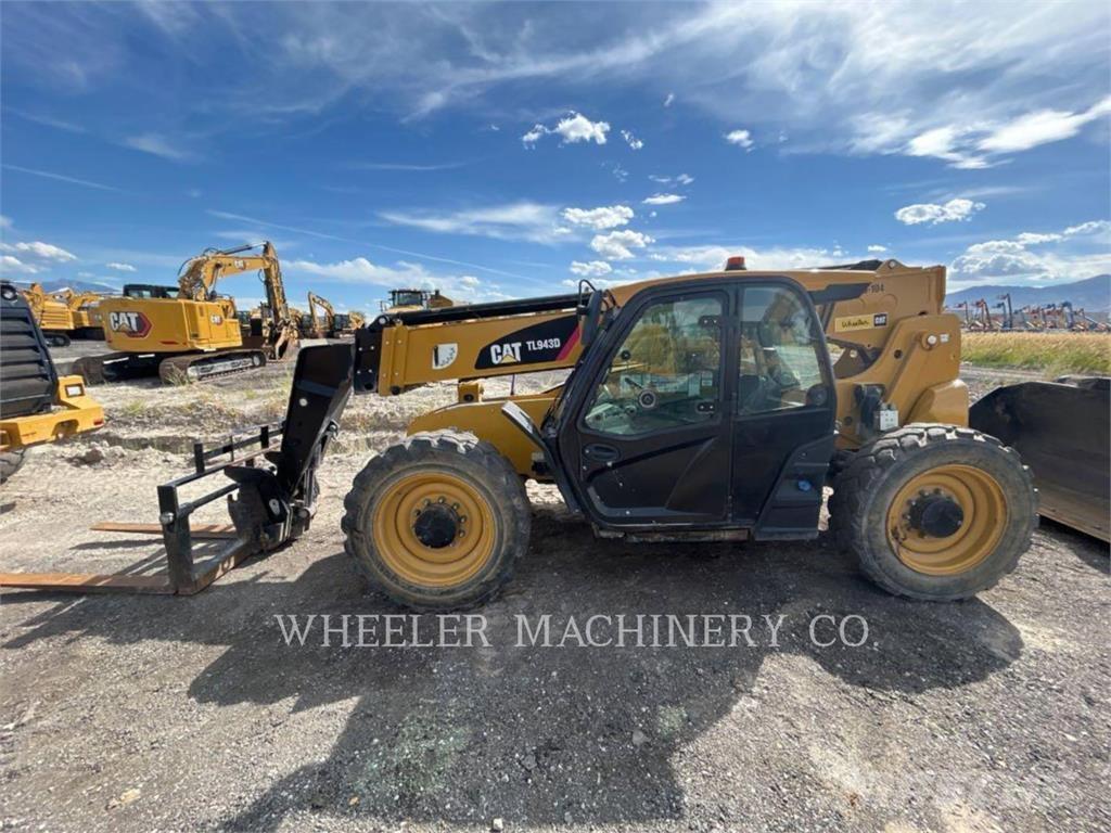 CAT TL943D CB Sollevatori telescopici