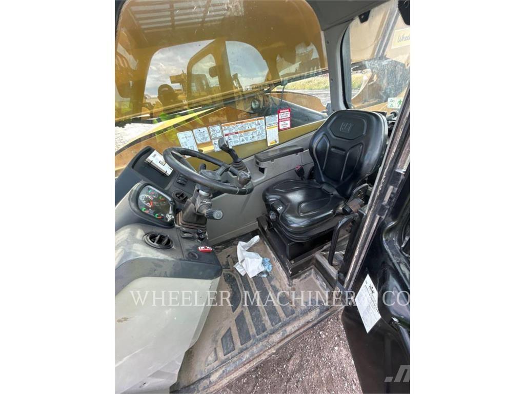 CAT TL943D CB Sollevatori telescopici