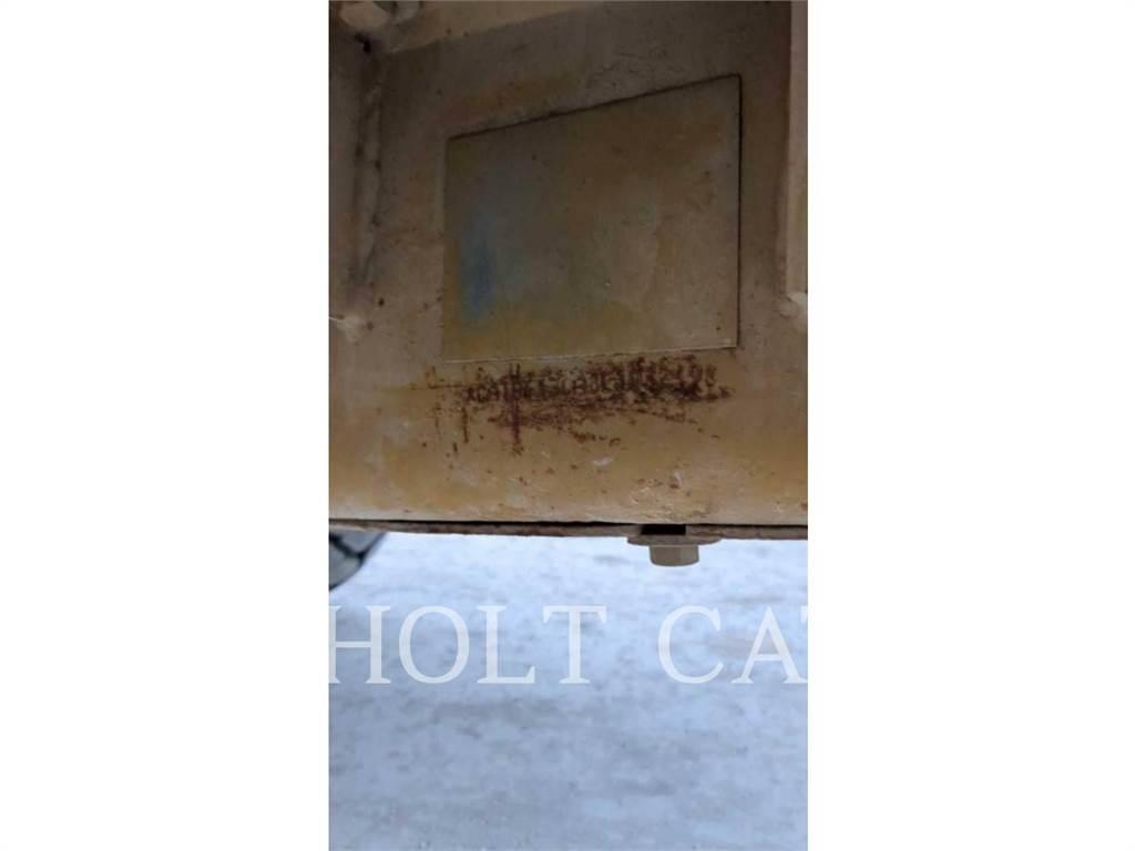 CAT W00 613C Cisterna
