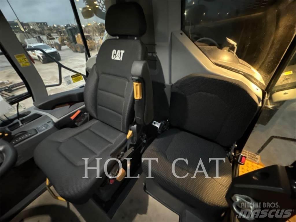 CAT W00 740GC Cisterna