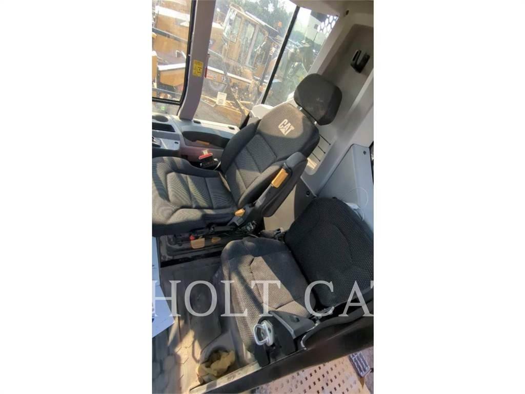 CAT W00 740GC Cisterna