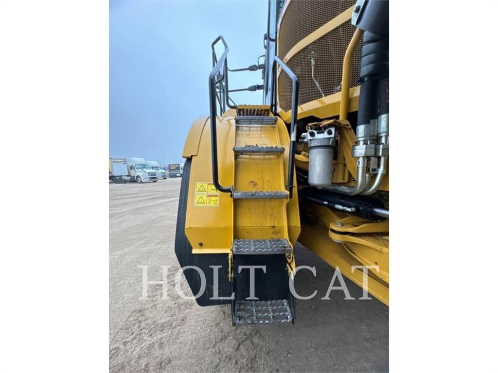 CAT W00 740GC Cisterna