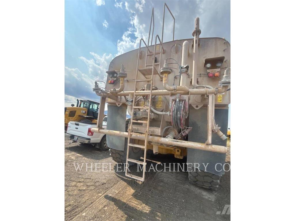 CAT WT 740 GC Cisterna