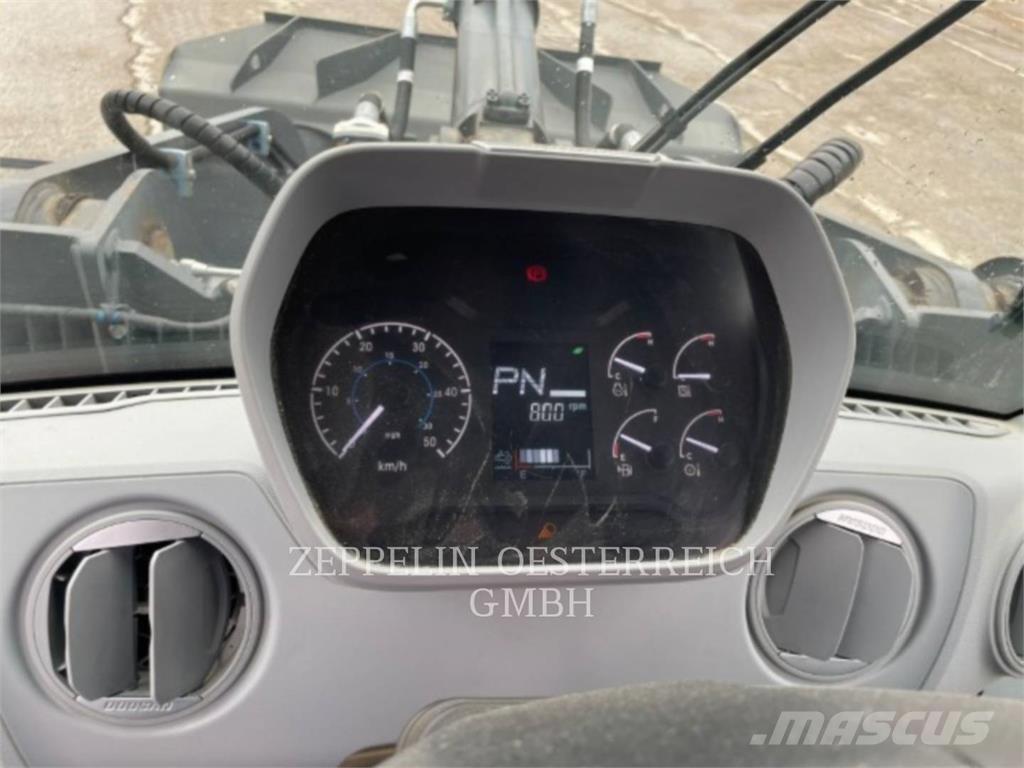 Doosan DL250-7 Pale gommate